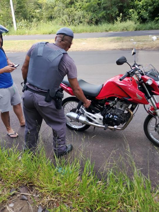 Foto 7 de 8 — Operação da PM flagra tráfico de drogas e motos irregulares em Araraquara